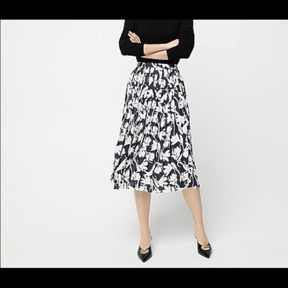 J. Crew Dresses & Skirts - J Crew Pleated Midi Skirt